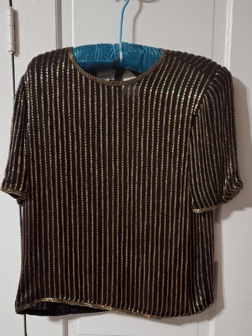 Stenay Black Top with Gold Metallic Stripes (Mis198)